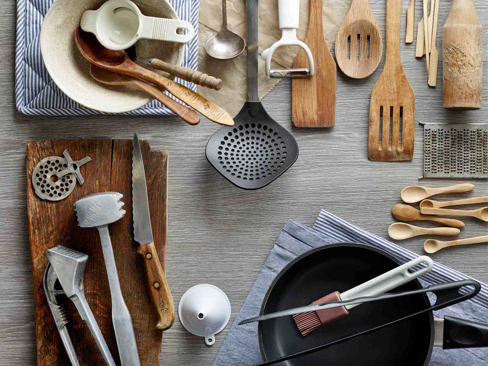 Kitchen Tools Guide :Essential Tools For Every Modern Kitchen 4 It's all about using good cookware sets,helpful in kitchen image 4 It's all about using good cookware sets,helpful in kitchen